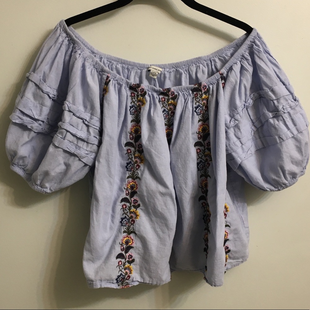 Off the shoulder, ruffled sleeves, floral detail